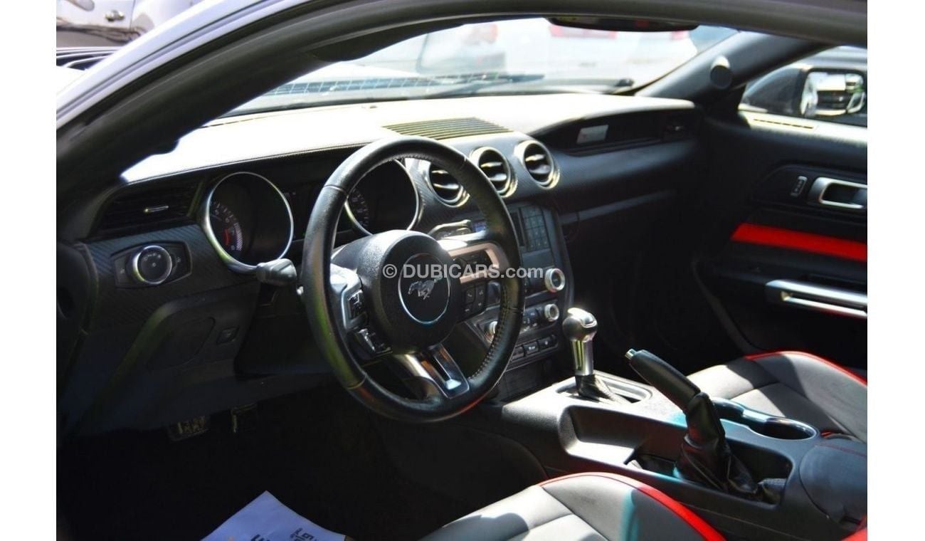 Ford Mustang END OF YEAR OFFERS*  MUSTANG //GOOD CONDITION /SPECIAL REMS