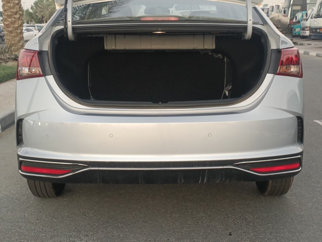 هيونداي أكسنت 1.4L PETROL, REAR PARKING SENSOR / REAR A/C (CODE # 342822)