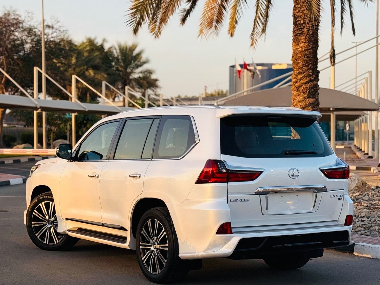 Lexus LX 570