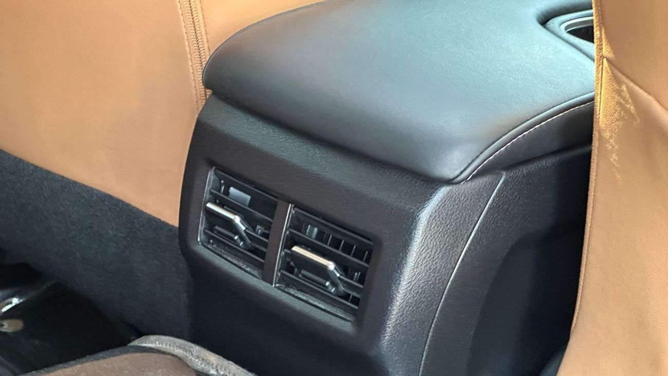 Lexus IS300 Premier 2019 Full Service History GCC