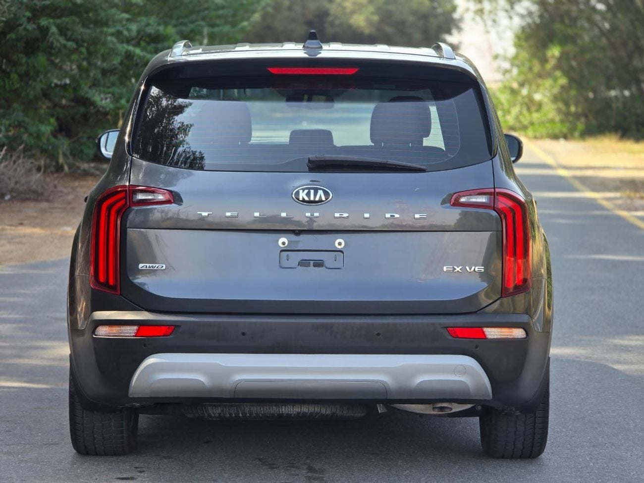 Kia Telluride EX 3.8L KIA TELLURIDE 2020 GCC // 2KEYS // ALL WHEEL DRIVE // PERFECT CONDITION // FULL OPITION // A
