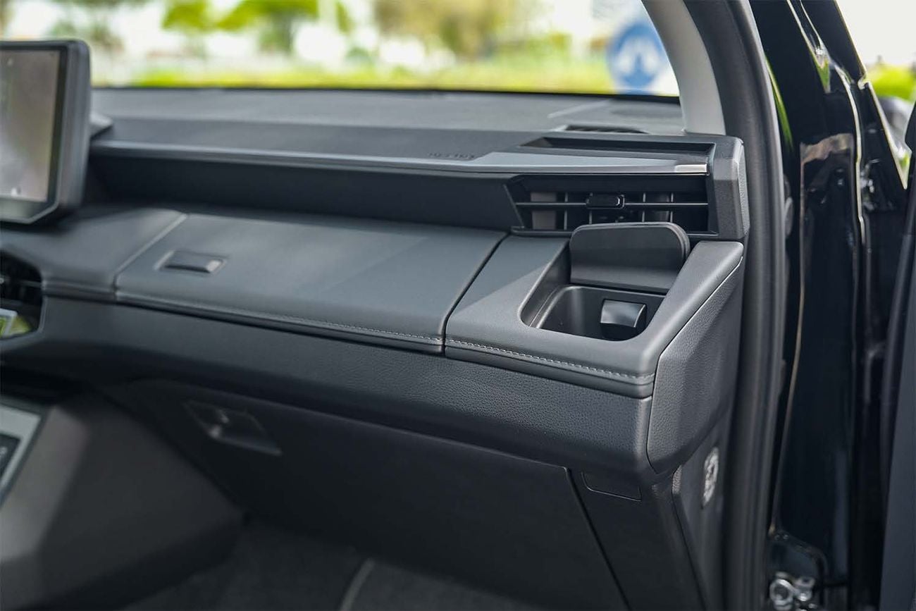 Toyota Hilux ADVENTURE 2026 Toyota Hilux Travo 2.8L Diesel 4x4 Automatic — Thailand Specs