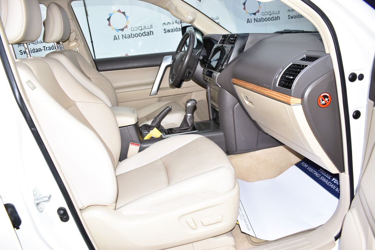 Toyota Prado AED 2599 PM | 4.0L VXR V6 4WD GCC WITH DEALER WARRANTY