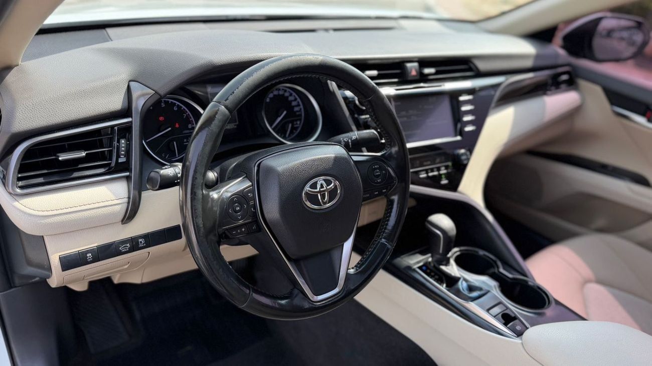Toyota Camry GLE SE