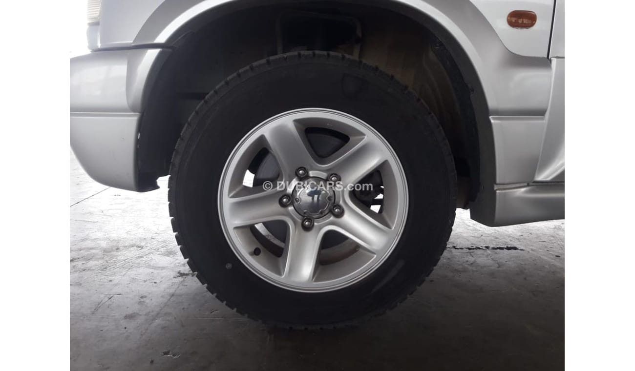 Suzuki Escudo RIGHT HAND DRIVE (Stock no PM 699 )