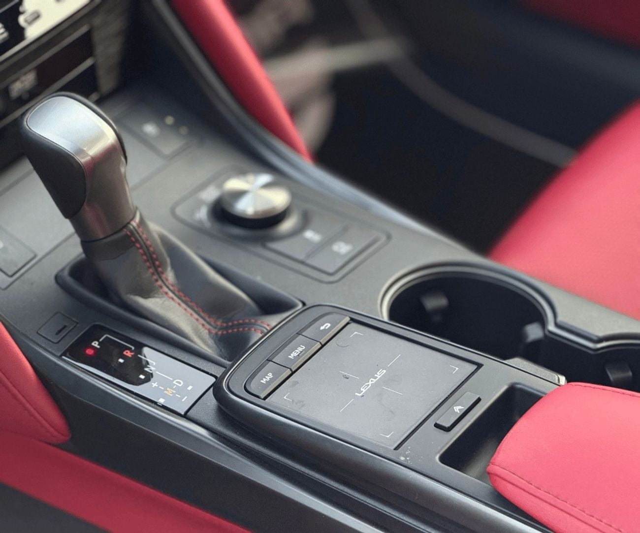 لكزس IS 350 F SPORT