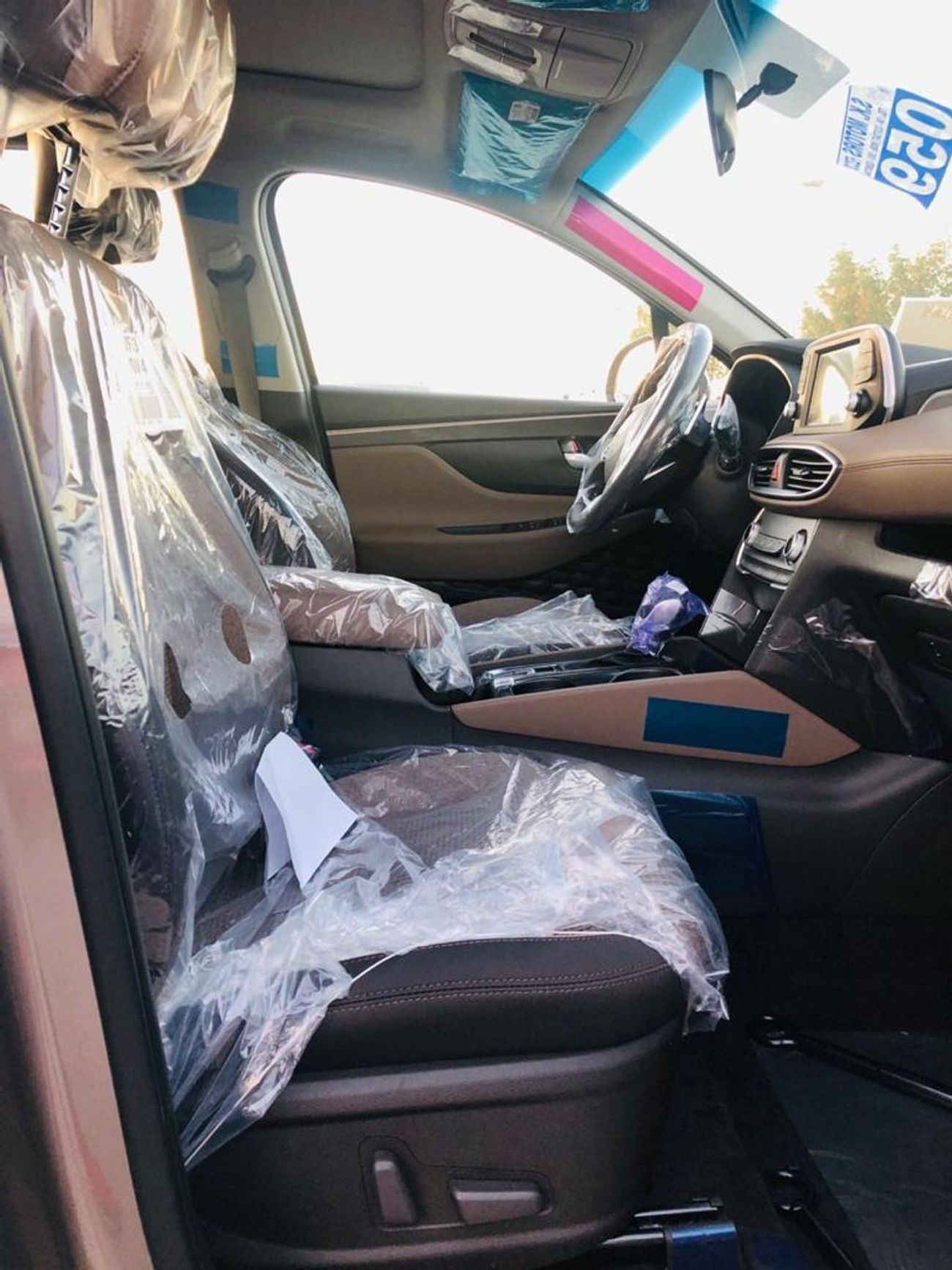 Hyundai Santa Fe 2.4L PETROL - PUSH START - REAR CAMERA & SENSOR - DVD - PANORAMIC ROOF