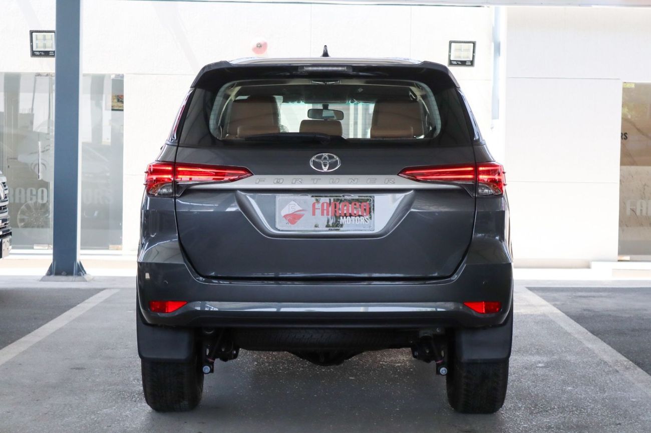 Toyota Fortuner 2.4 DIESEL AUTOMATIC  **EXPORT ONLY**التصدير فقط خارج الخليج**