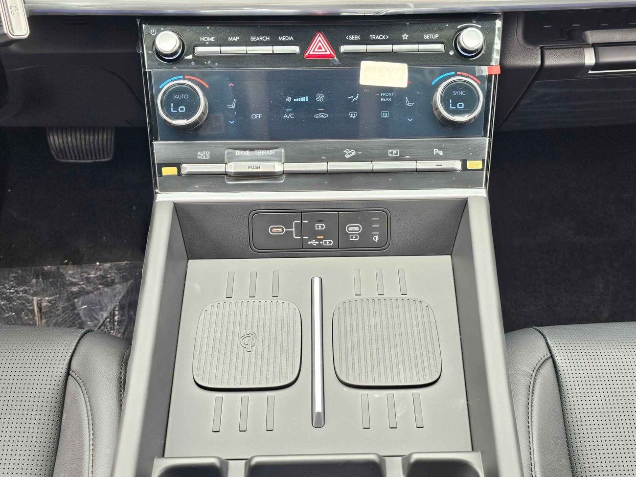 Hyundai Santa Fe LUXURY, NEW SHAPE, 2.5T, SUNROOF, "4" CAMERAS (CODE # 67973)