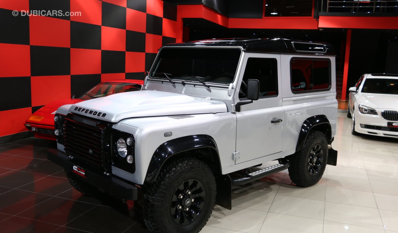 Land Rover Defender