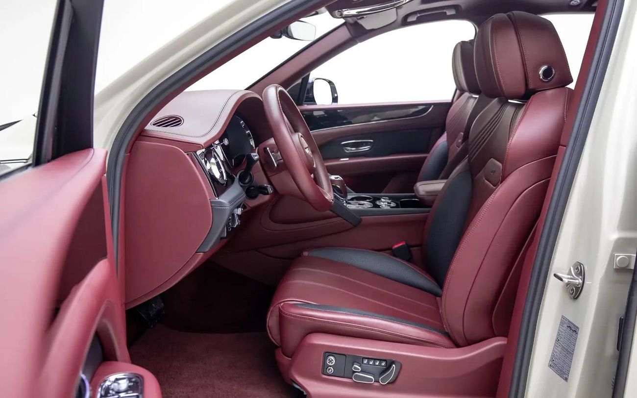 بنتلي بينتايجا S 4.0T - V8 Sports  - GCC Spec - With Warranty and Service Contract