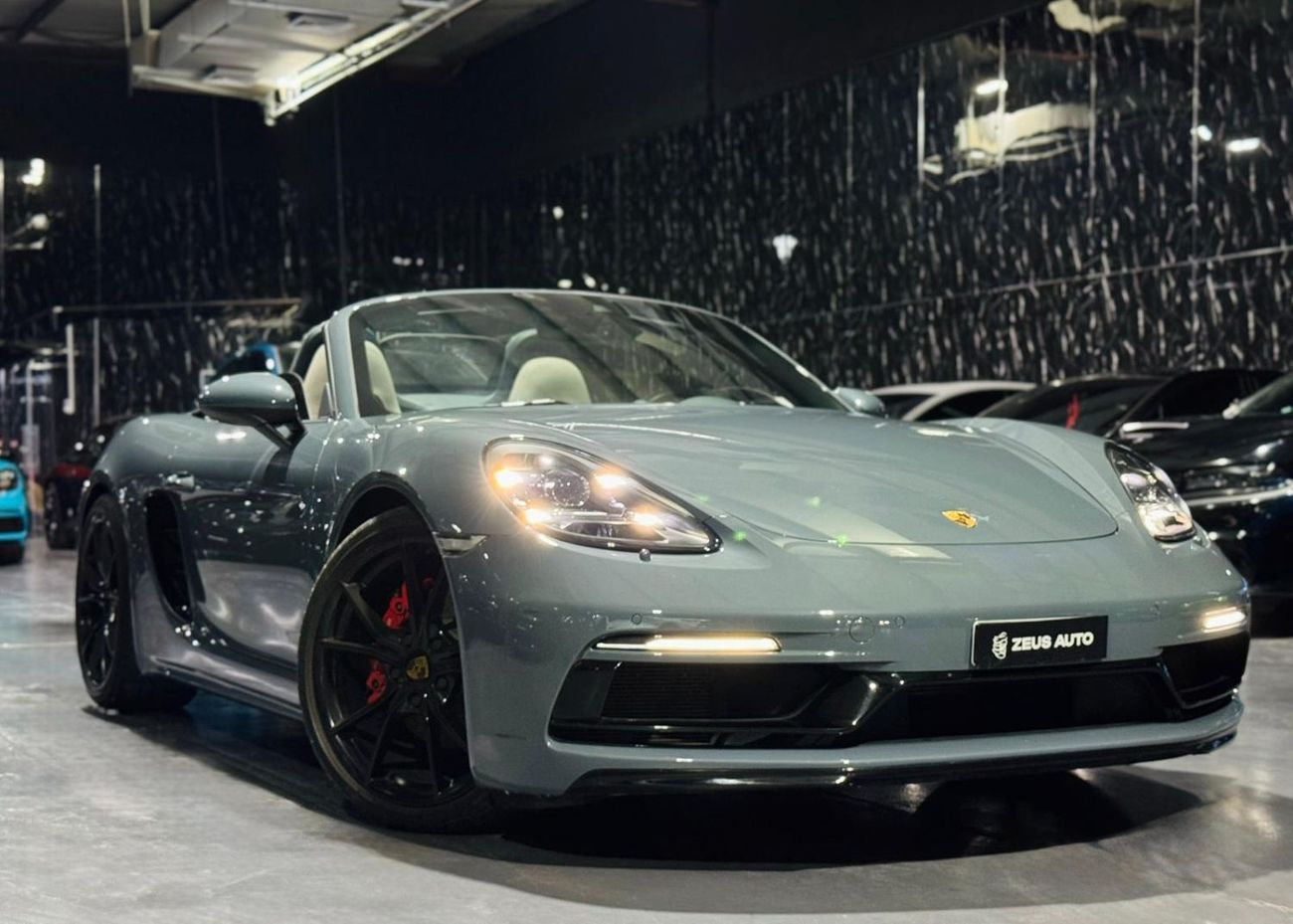 بورش بوكستر 718 GTS 2.5L 2018 Porsche 718 Boxster, June 2027 Porsche Warranty, Sport Chrono Package, GCC