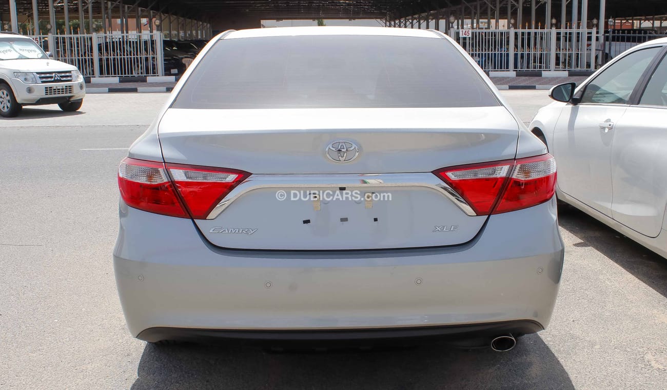 Toyota Camry XLE    import japan