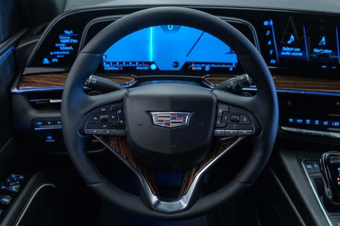 كاديلاك إسكالاد SPORT PLATINUM LUXURY PLATINUM EDITION