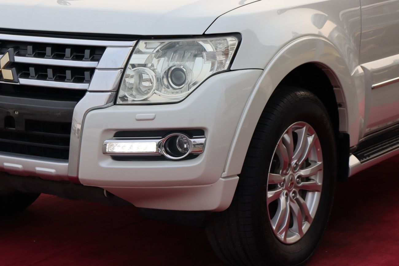 Mitsubishi Pajero GLS Highline Mitsubishi Pajero GLS 3.8L / GCC / 2020 / Free Accident