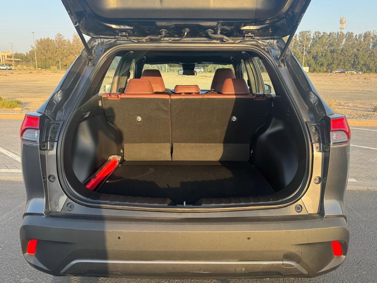 تويوتا كورولا كروس Top OF Range Corolla Cross 1.8L 2023 GCC (Hybrid) FULL OPTION