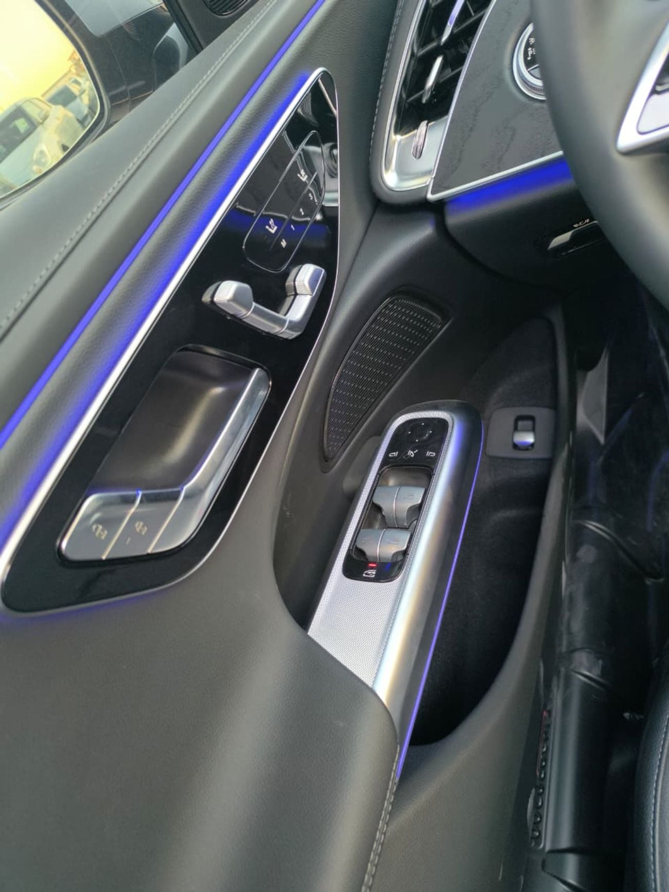 Mercedes Benz E200 E200 2.0 Turbo Full Option Arabic & English System Full Option 2026 Model