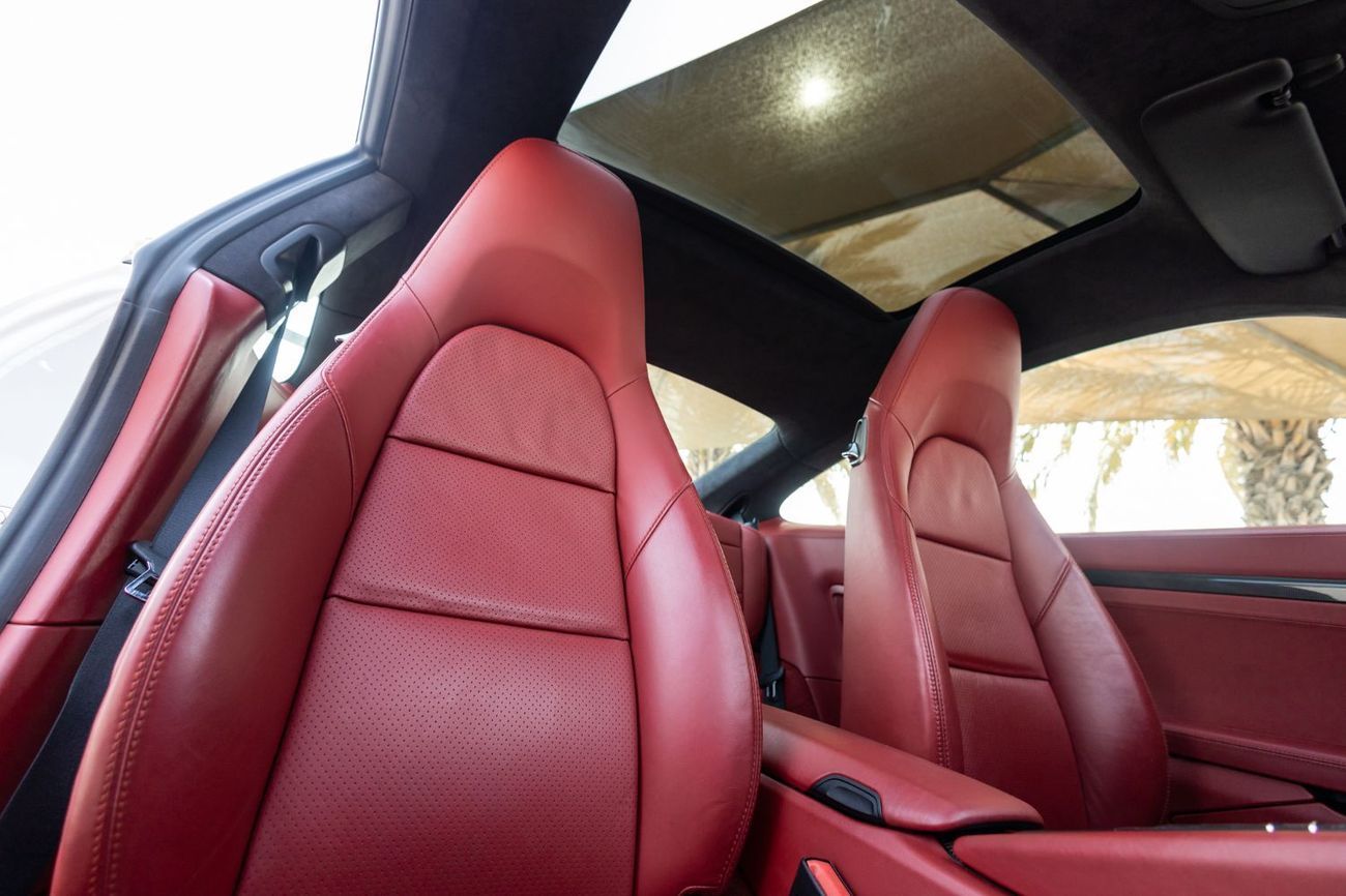 Porsche 911 Carrera 3.4L Coupe