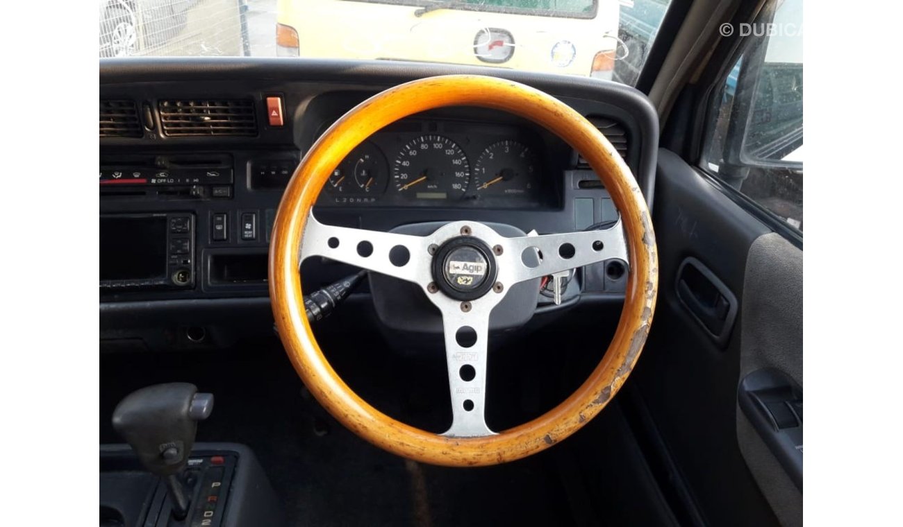 Toyota Hiace Hiace RIGHT HAND DRIVE (Stock no PM 305 )