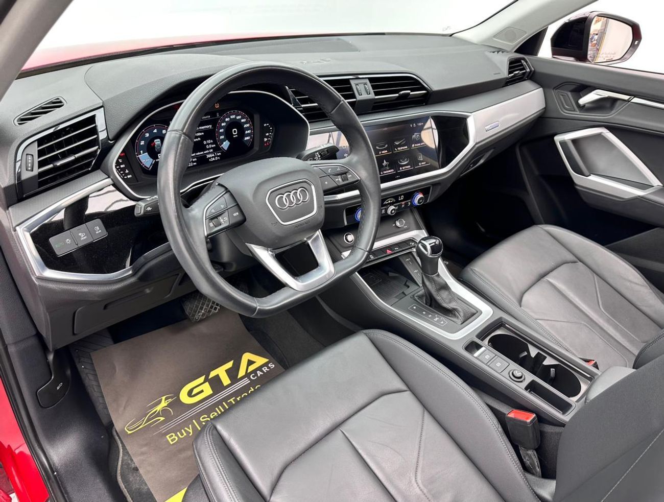 أودي Q3 2024 Audi Q3 35TFSI, Sep 2028 Audi Warranty + Service Contract, Audi Full Service History, GCC