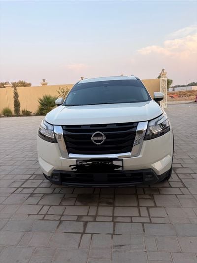Nissan Pathfinder SV