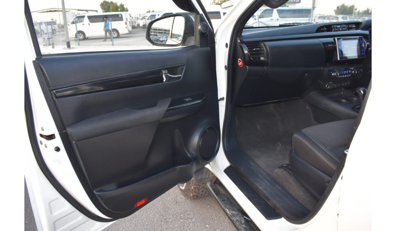 Toyota Hilux diesel right hand drive 2.8L auto 2020 model