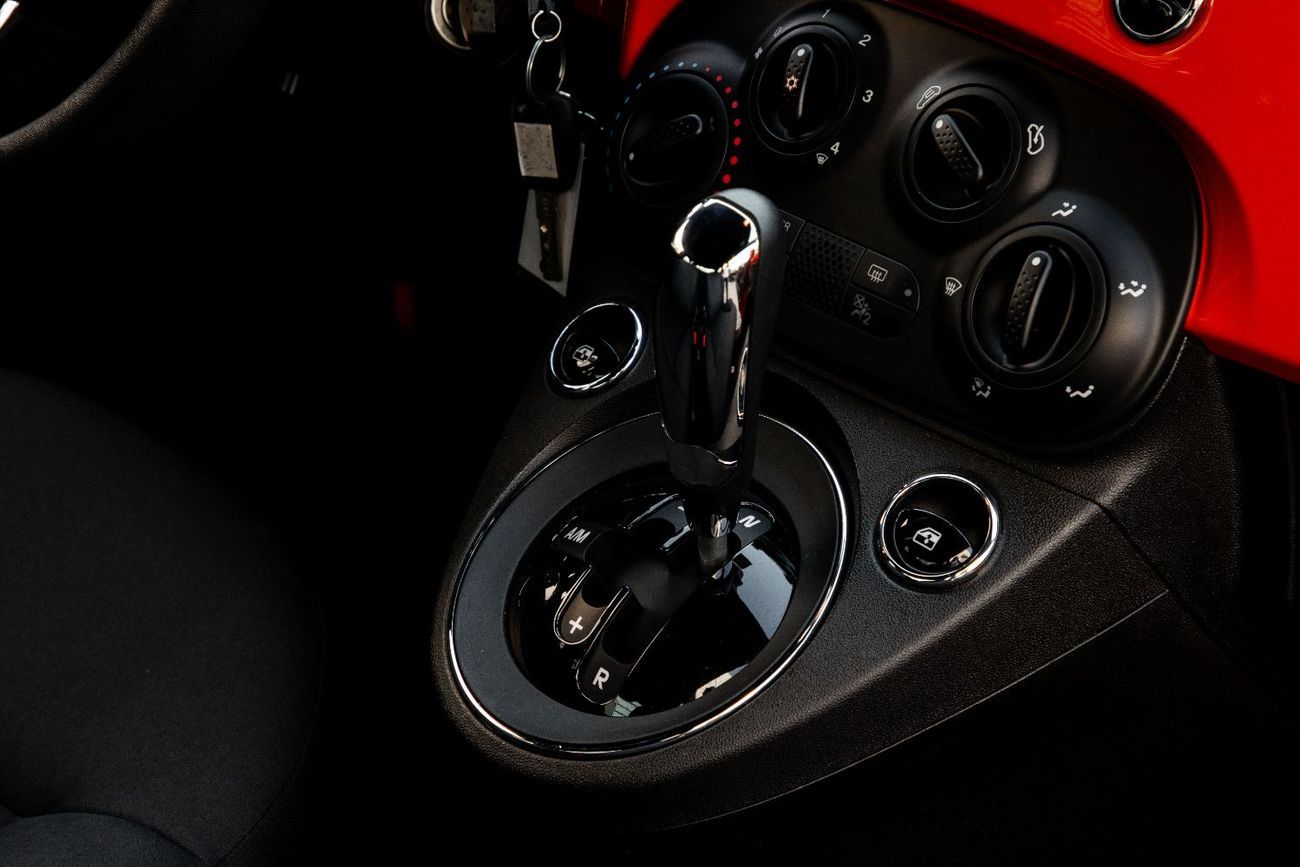 فيات 500 500 Connect | 882 P.M | 0% Downpayment | Low KM!