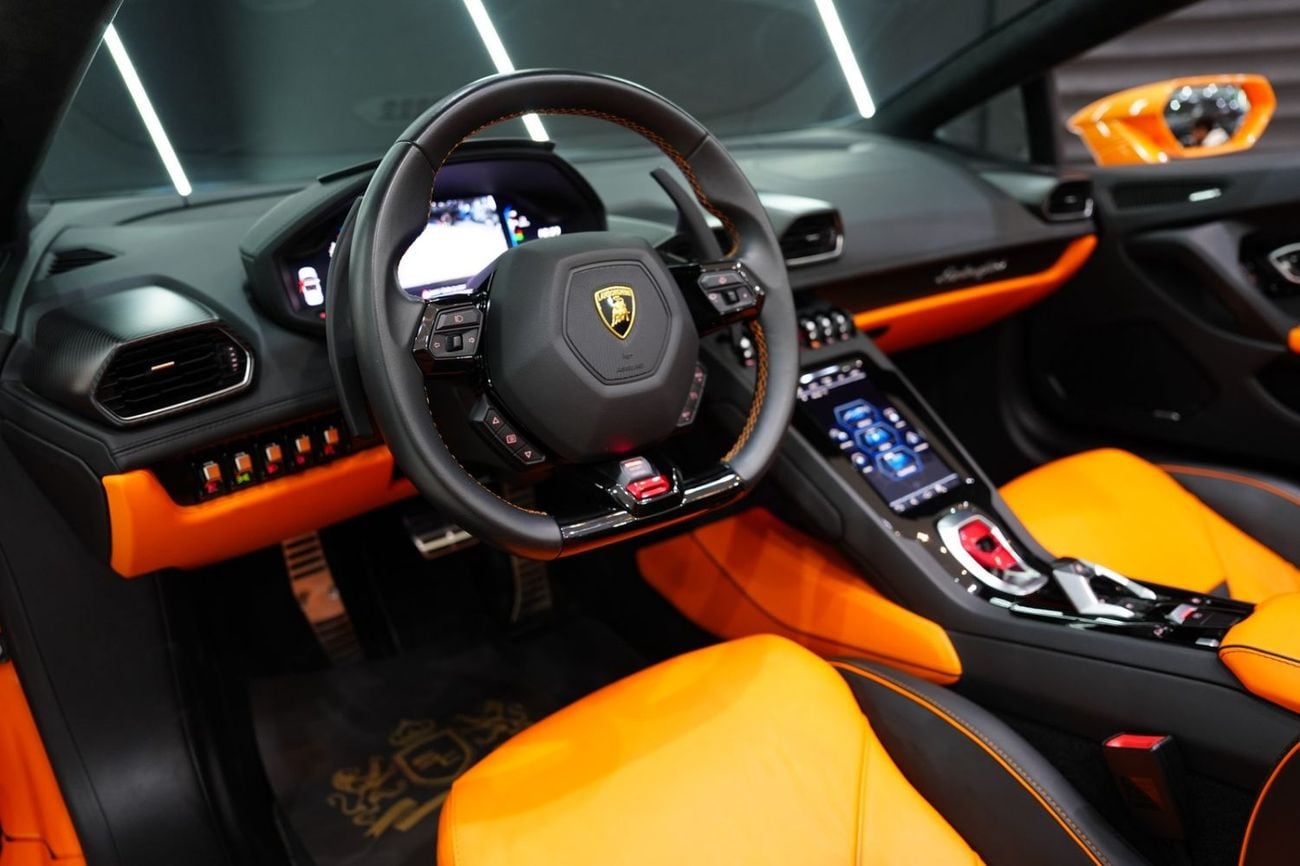 Lamborghini Huracan 2023 Lamborghini Huracan EVO Spyder, Lifting System, Apple CarPlay, Carbon Fiber Interior!!