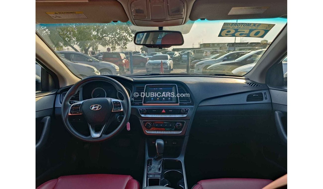 هيونداي سوناتا V4 / 2.4L /  LOW MILEAGE / LEATHER SEATS / DVD+CAMERA (LOT # 37880)