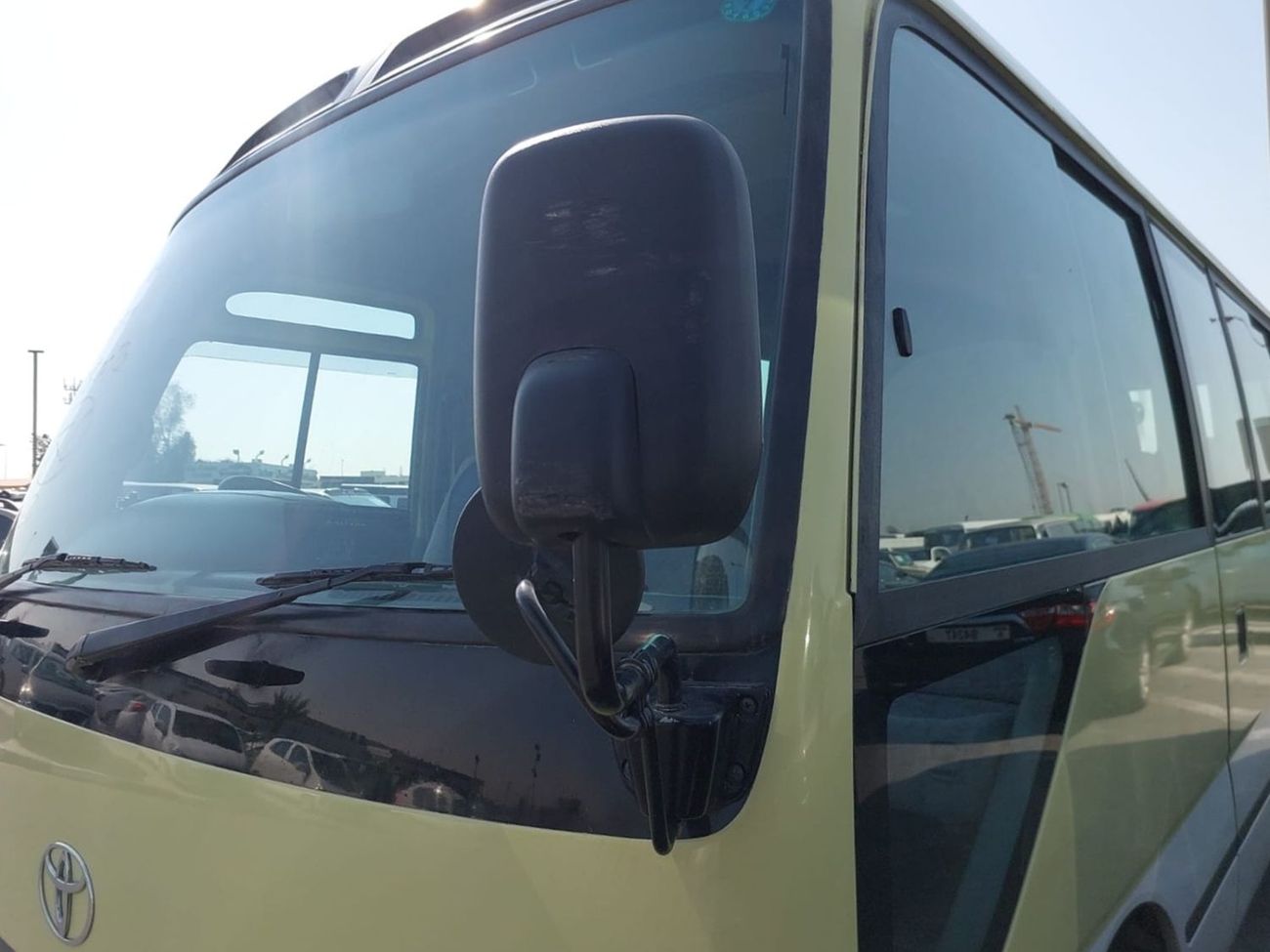 تويوتا كوستر (RAMADAN OFFER) TOYOTA COASTER BUS RHD 2004 MODEL 4.0 L DIESEL AUTOMATIC(PM50072)