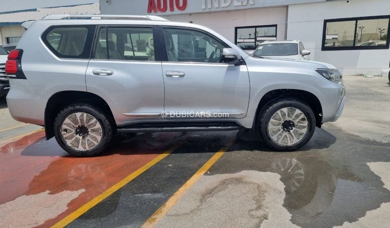 Toyota Prado TOYOTA PRADO 4.0 VX SILVER SUNROOF FULL OPTION 2023 MY