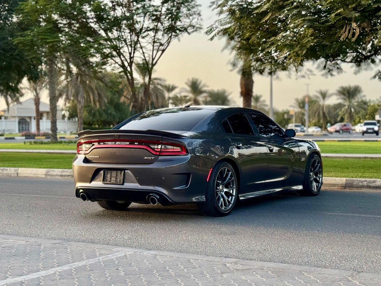 Dodge Charger SRT8 Highline 6.4L