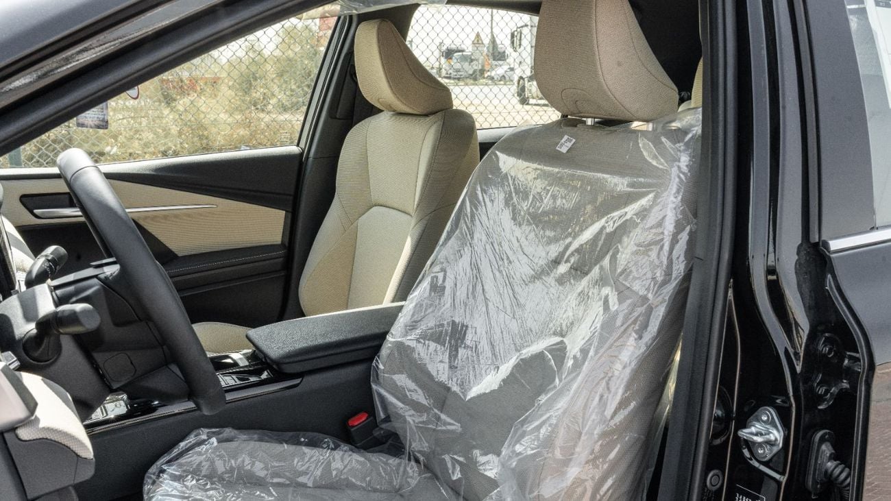 تويوتا كامري LE HEV 2026 Toyota Camry E-plus 2.5L AT Hybrid (Black-Beige)