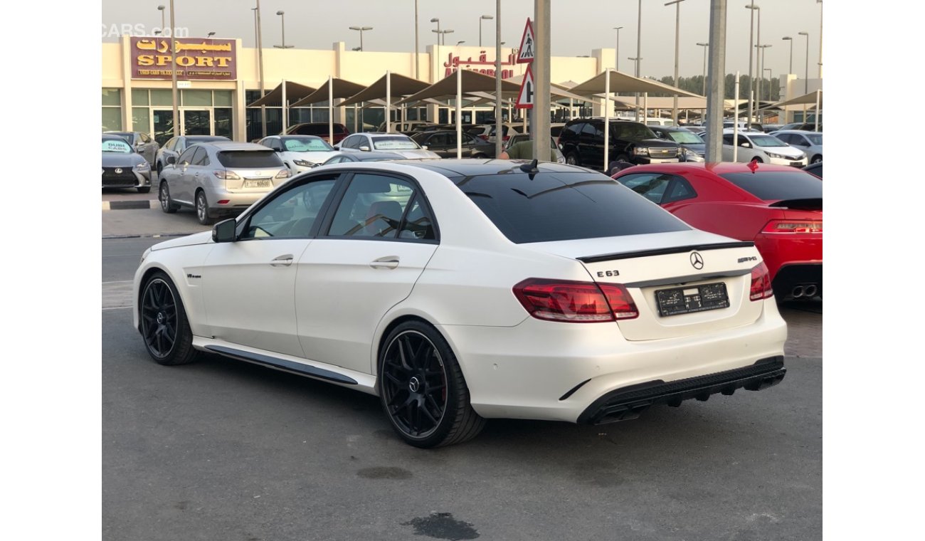 مرسيدس بنز E 63 AMG موديل 2014 حاله ممتازه من الداخل والخارج فل مواصفات كراسي جلد وبانوراما وتحكم كهربي كامل ونظام صوت م