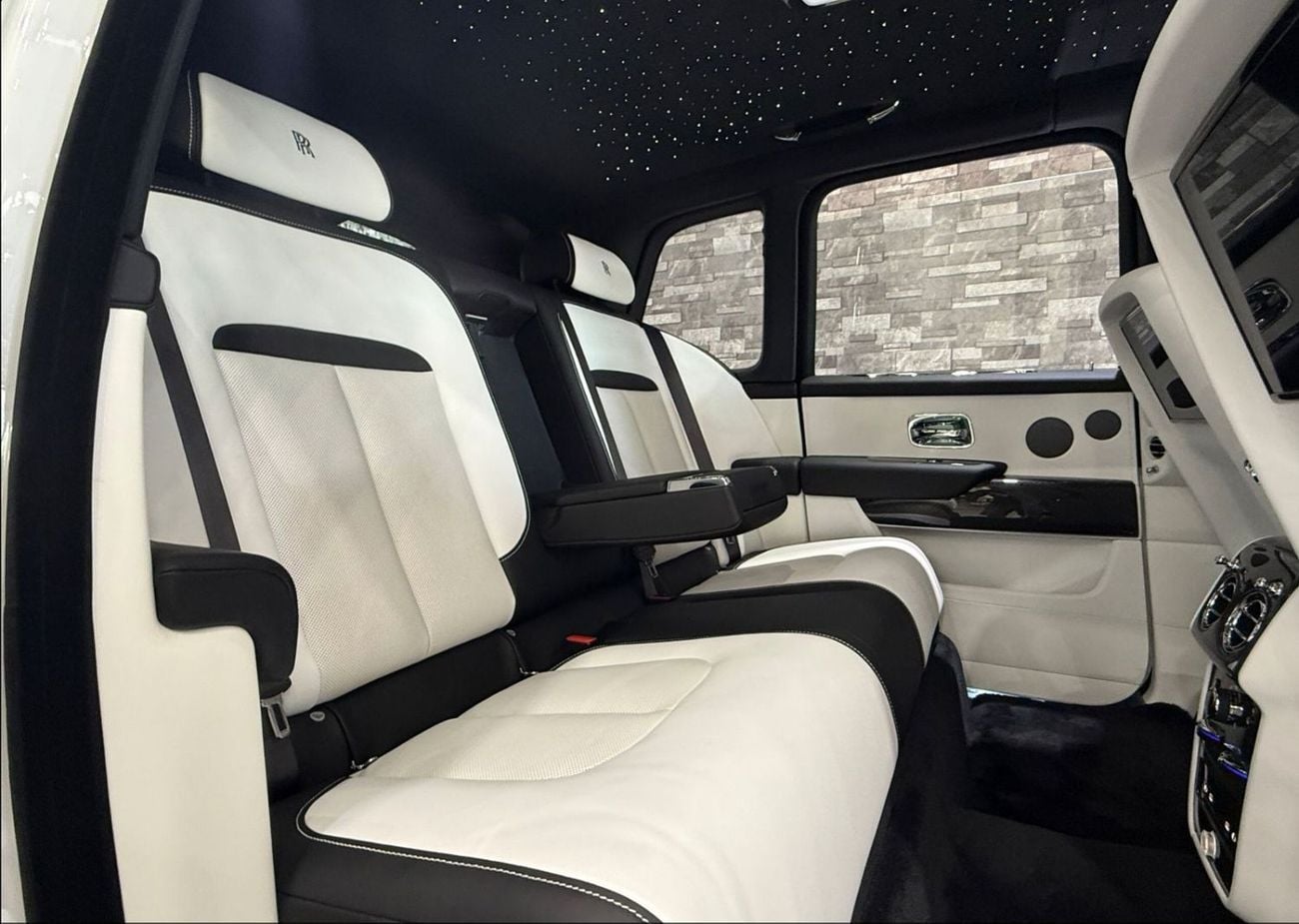 Rolls Royce Cullinan 2025 Rolls Royce Cullinan Black Badge