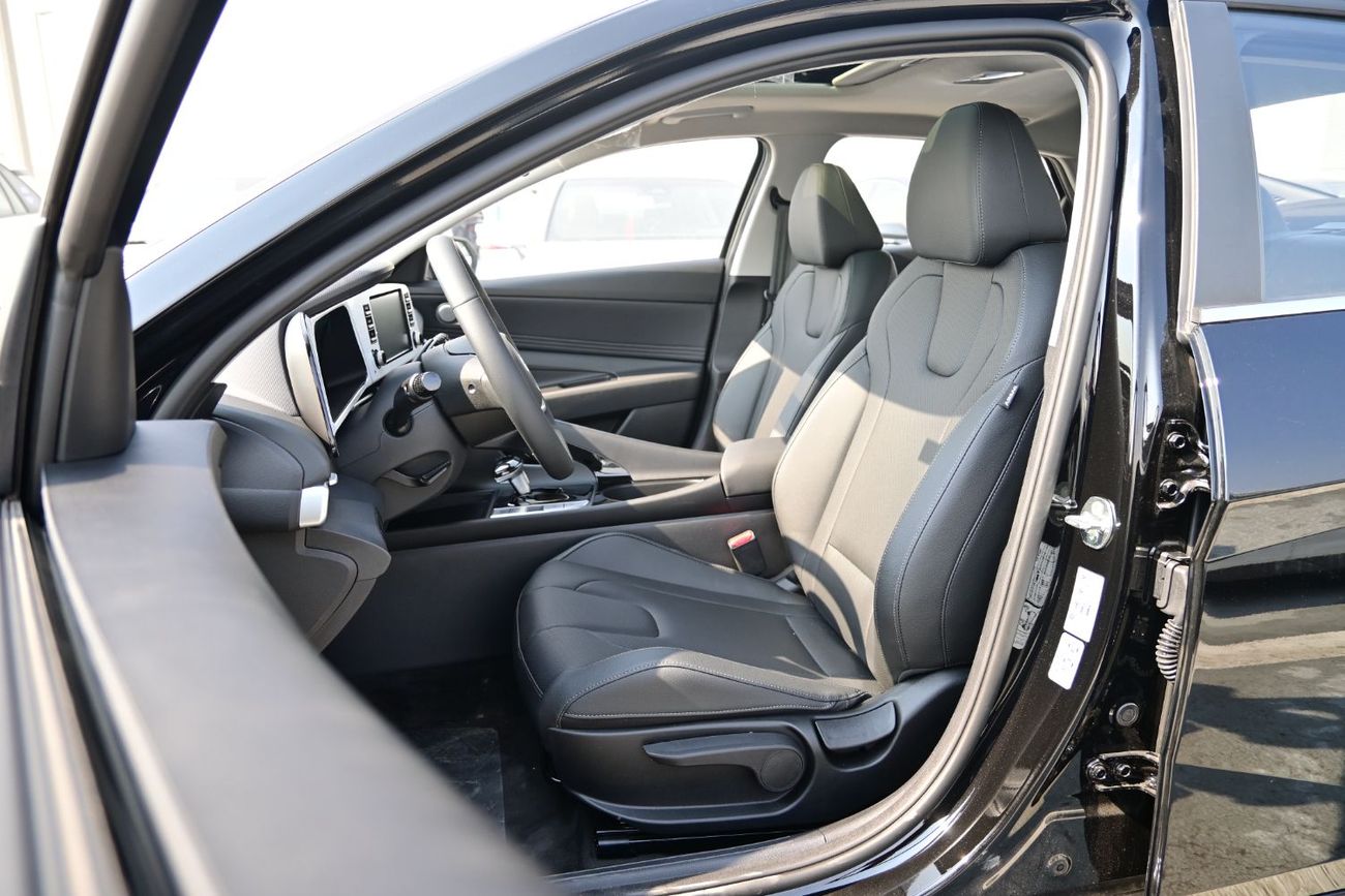 Hyundai Elantra Hyundai Elantra 1.5L Petrol, Model 2025, Color Black