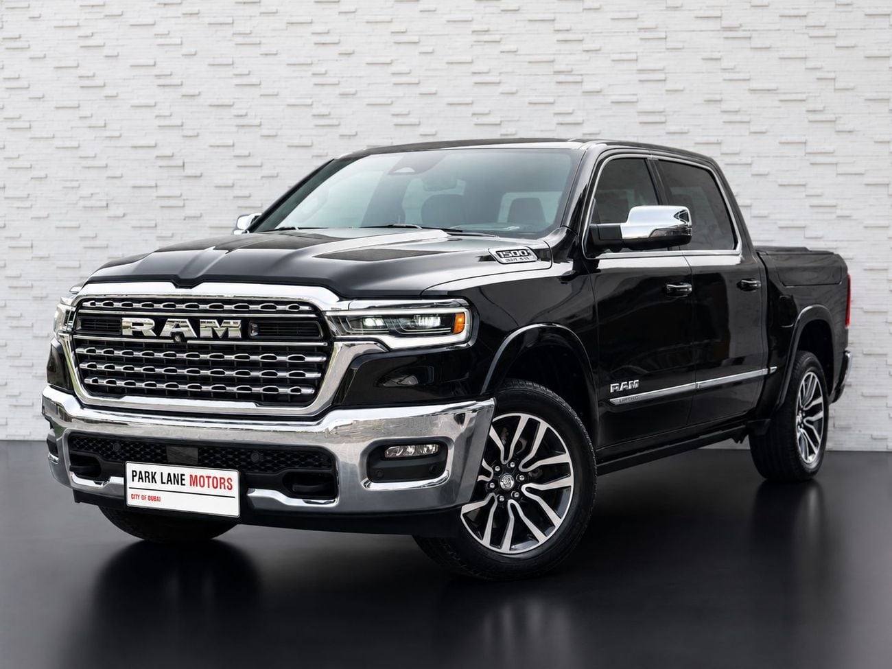 RAM 1500 LIMITED NIGHT EDITION