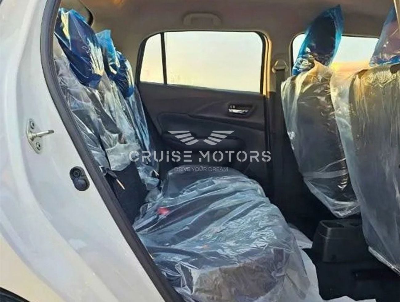 سوزوكي سويفت GLX 1.2L - Automatic . Petrol . Front Wheel Drive . 5 Seats . 5 Doors