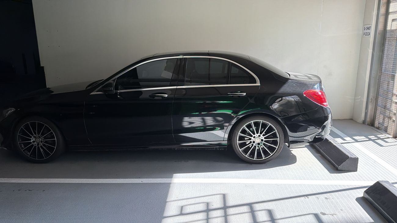 مرسيدس بنز C 200 AMG 2.0