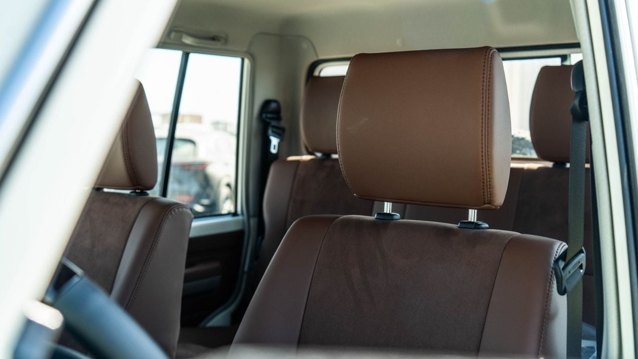 Toyota Land Cruiser Pick Up LC 79 DC 4.0 Fully loaded || 2025