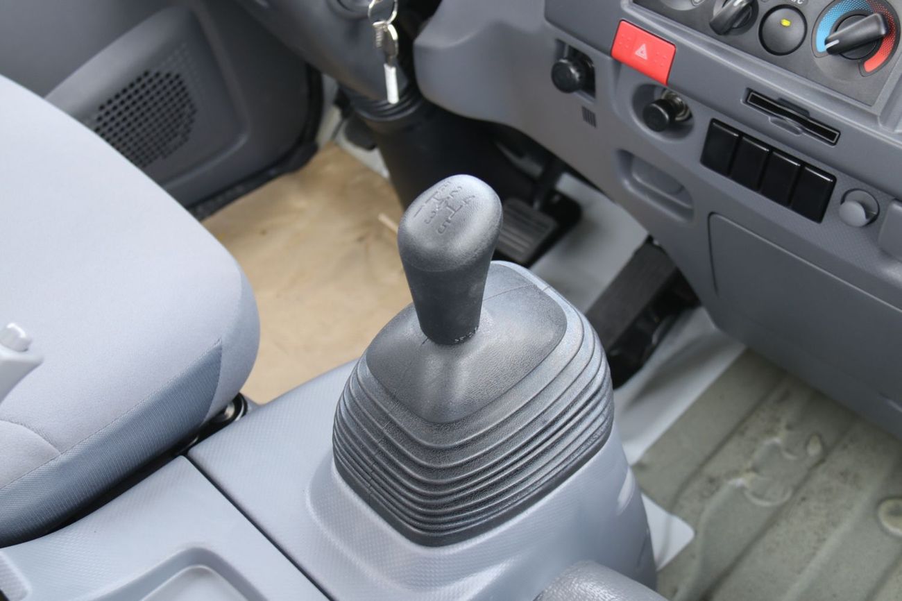 Isuzu NPR 5.6L 71 LONG