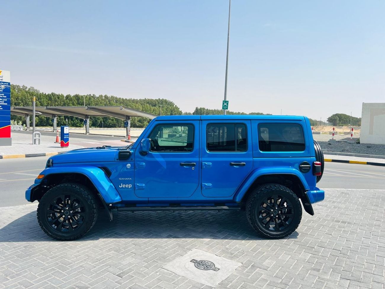 جيب رانجلر SAHARA HYBRID