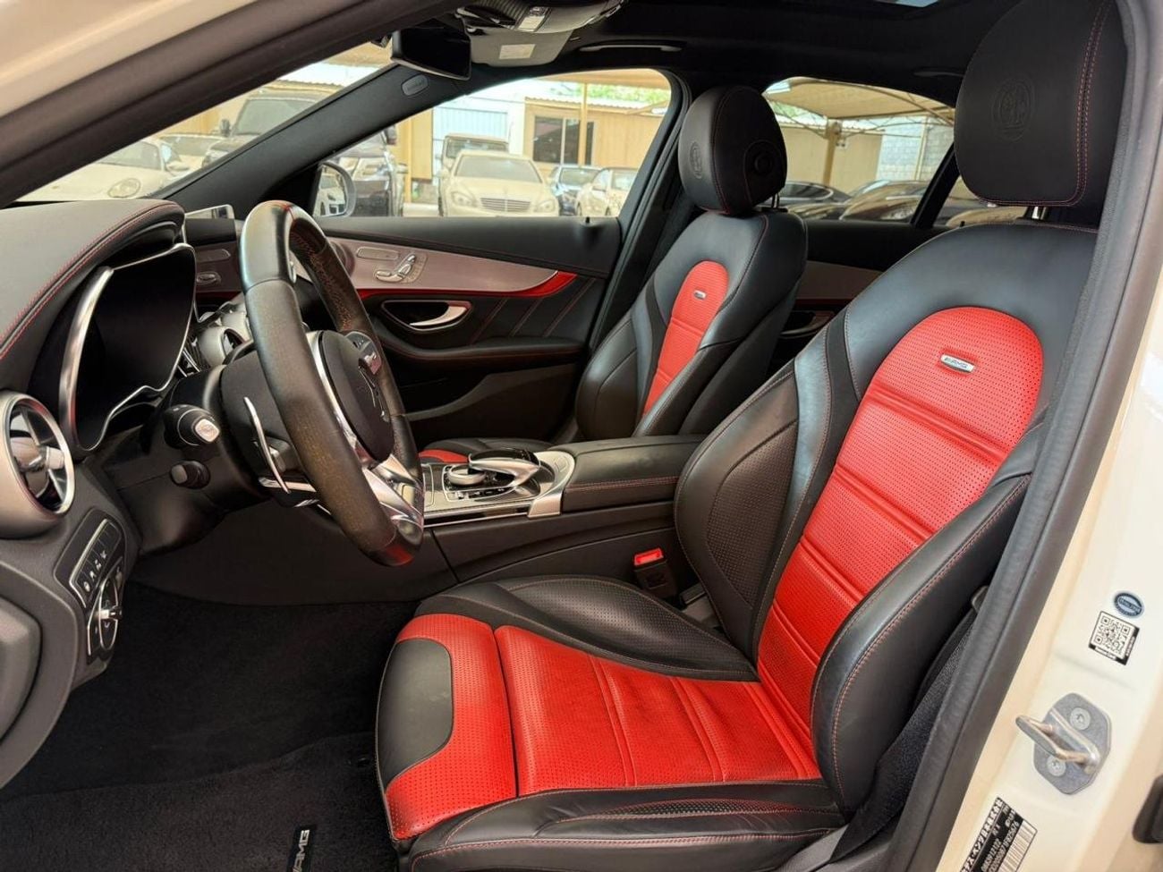 Mercedes-Benz C 63S AMG Std 4.0L Sedan | FULL SERVICE HISTORY | PEARL WHITE | BURMESTER SOUND SYSTEM