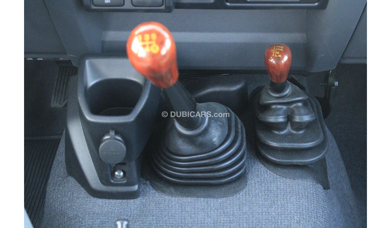 Toyota Land Cruiser 70 4.5L,LX76-G,WAGON,WITH DIFFERENTIAL LOCK,WINCH FULL OPTIONS,MT,2022MY ( FOR EXPORT ONLY)