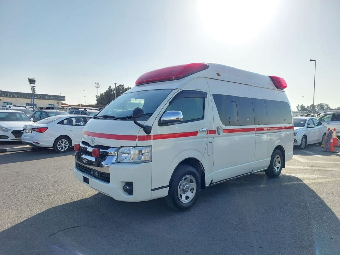 Toyota Hiace TOYOTA HIACE VAN AMBULANCE RHD 2015 MODEL 2.7 L PETROL AUTOMATIC(PM15323)