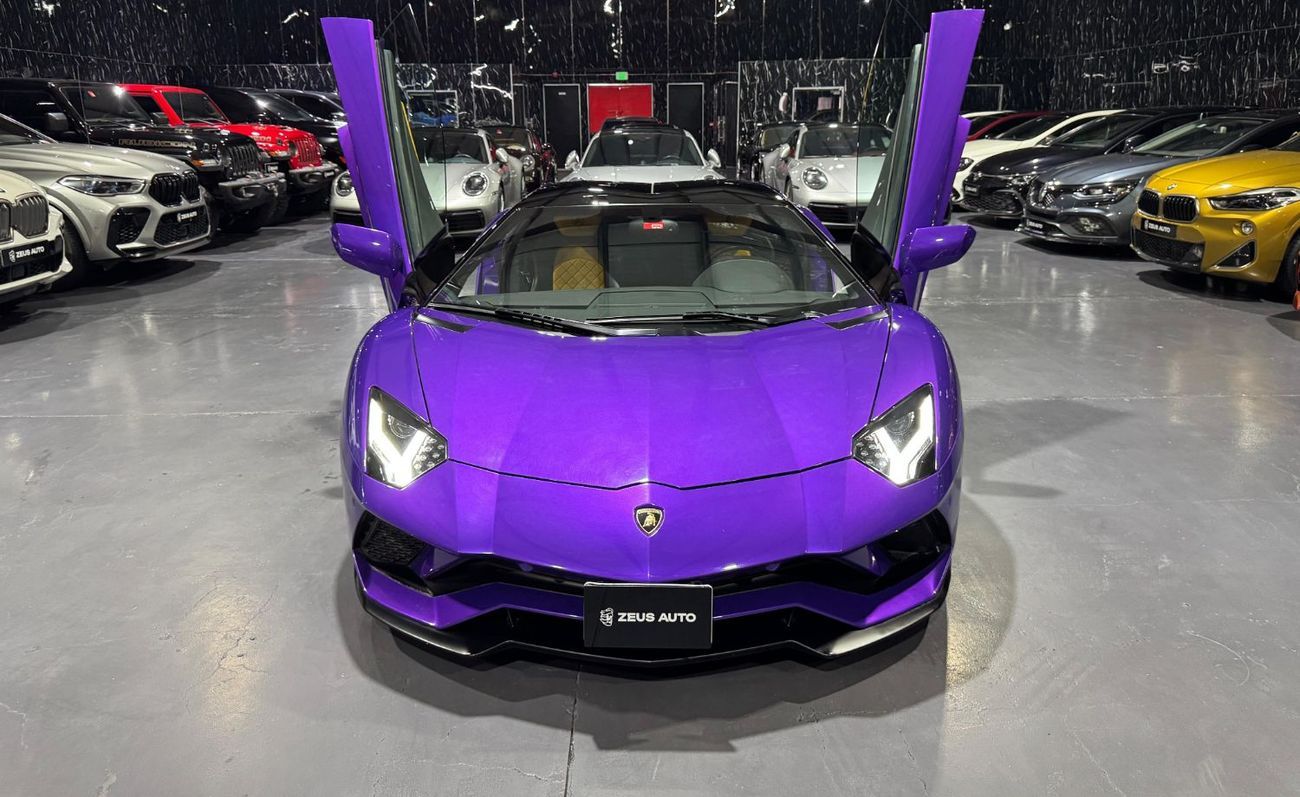 Lamborghini Aventador S Roadster V12 2020 Lamborghini Aventador, Lamborghini Warranty, Carbon Fiber Package, 730HP, GCC