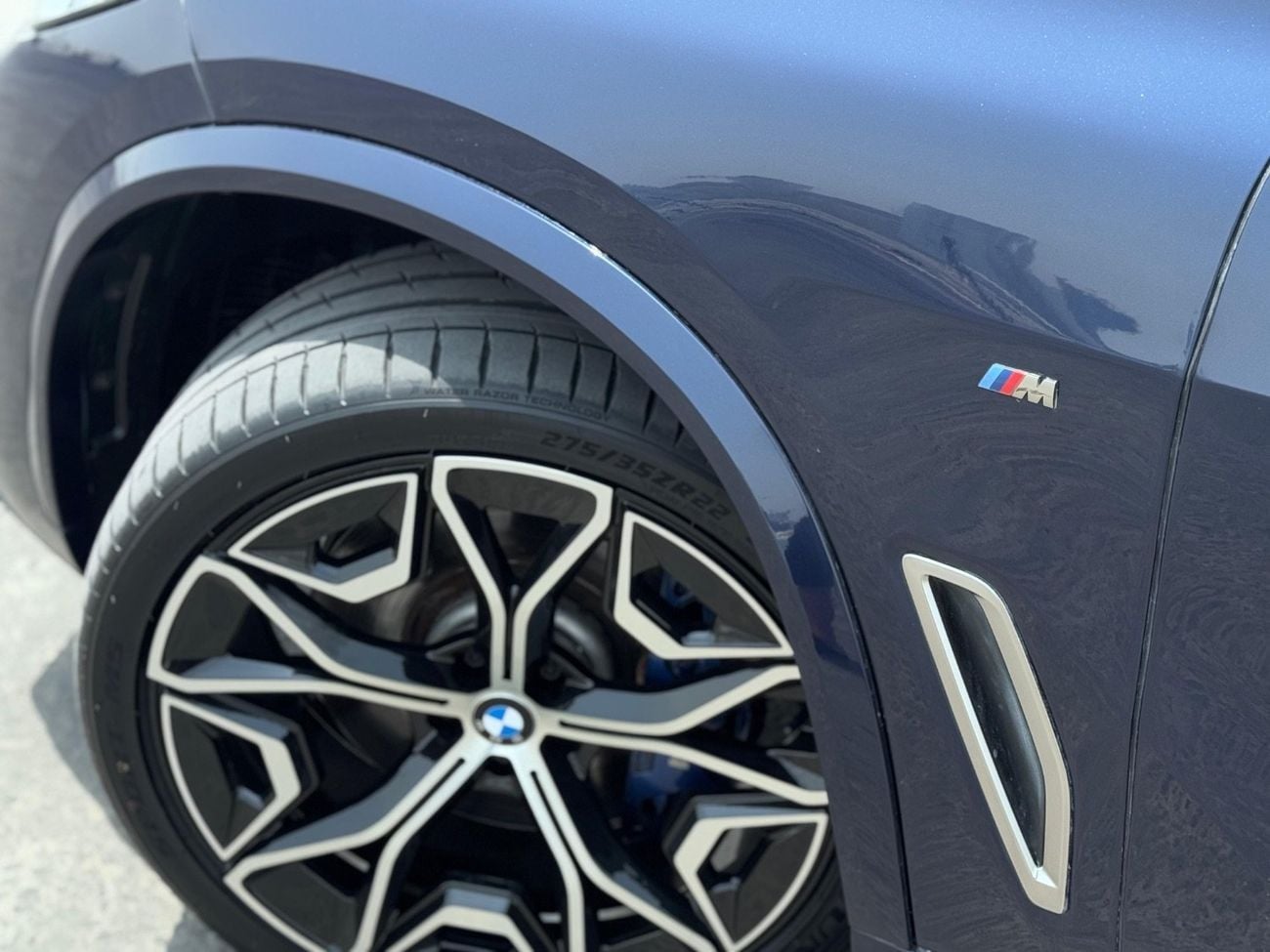 بي أم دبليو X5 M50i EXCLUSIVE