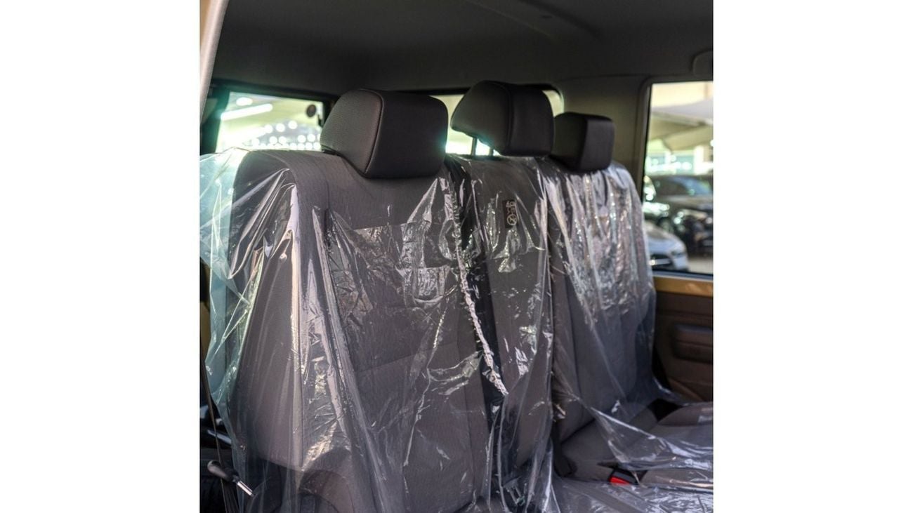 تويوتا لاند كروزر 70 Hard Top | High Option | 4.0L | V6 | Petrol | M/T (5 Doors)