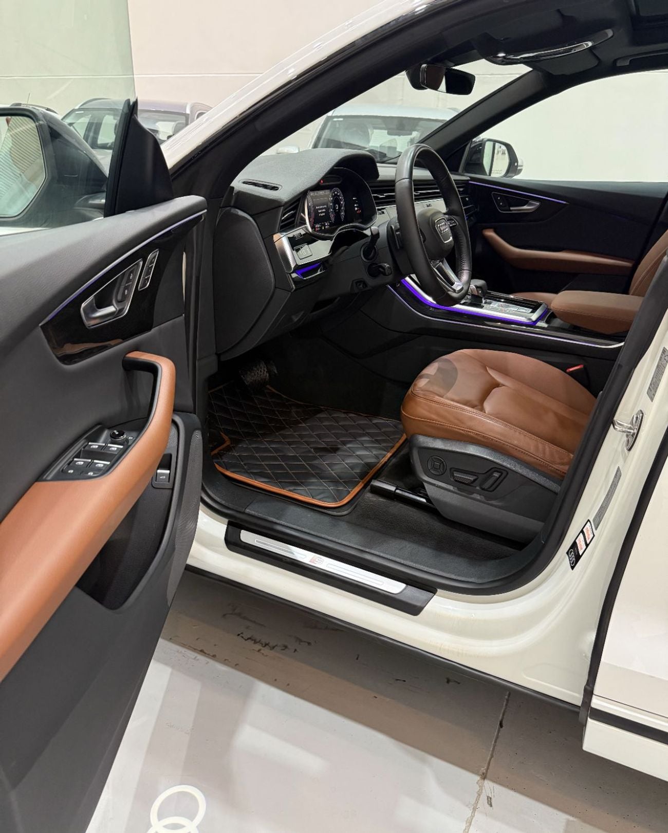 Audi Q8 55 TFSI S-LINE Audi Q8 55 TFSI quattro S line 2019 - GCC Specs - Excellent Condition