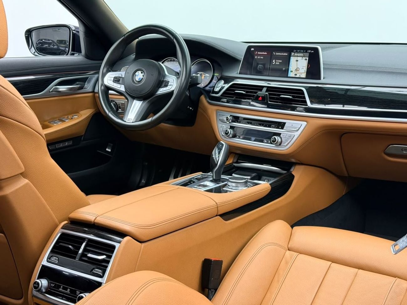 BMW 730Li M SPORT 2018 BMW 730Li M-Sport, 2028 BMW Service Pack, Full BMW Service History, Fully Loaded, GCC